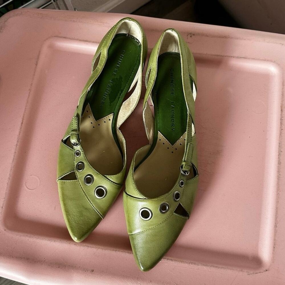 chinese laundry green pointed toe kitten heels